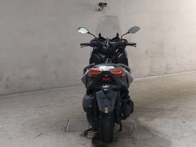 Yamaha X-MAX250