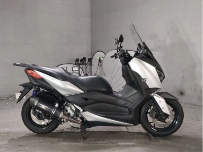 Yamaha X-MAX250