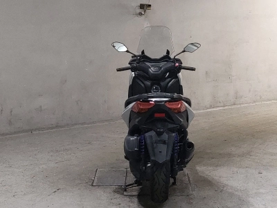 Yamaha X-MAX250