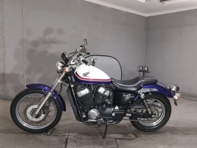Honda VT750S