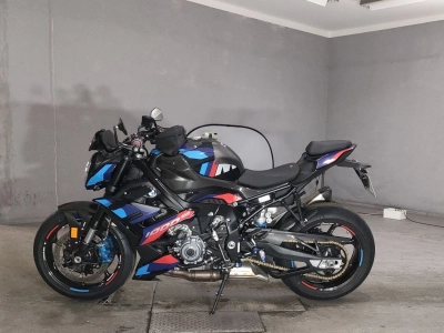 BMW BMW M1000R