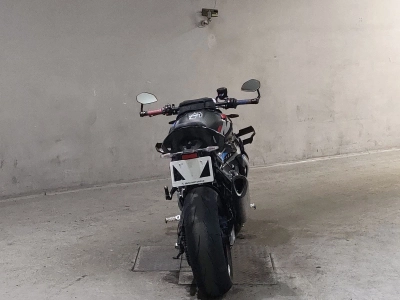 BMW BMW M1000R