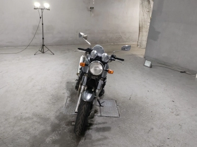 Suzuki INAZUMA 400