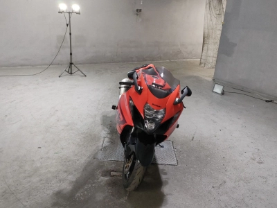 Suzuki GSX1300R HAYABUSA