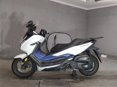 Honda FORZA