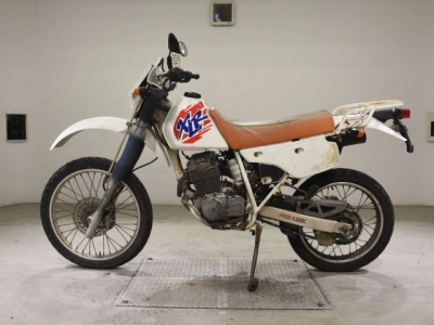 Honda XLR250R-4