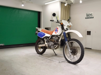 Honda XLR250R-4