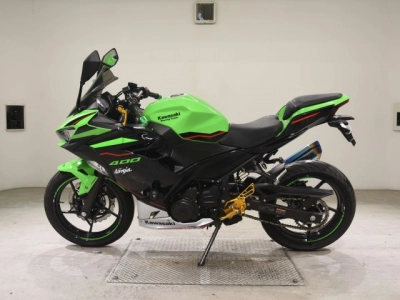 Kawasaki NINJA400-2