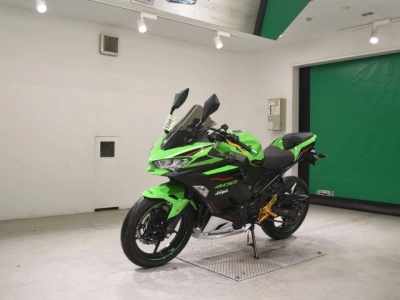Kawasaki NINJA400-2