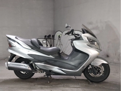 Suzuki SKYWAVE 250S