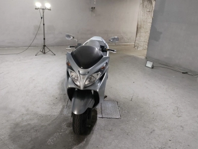Suzuki SKYWAVE 250S