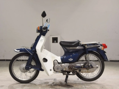 Honda C90