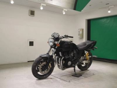 Yamaha XJR400R-1