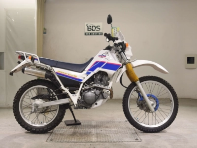 Yamaha SEROW 225-2