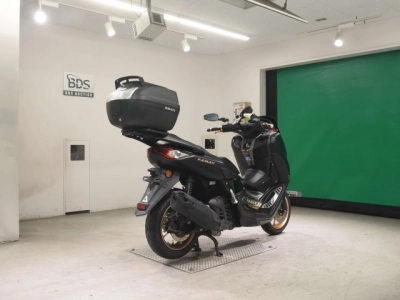Yamaha NMAX-2