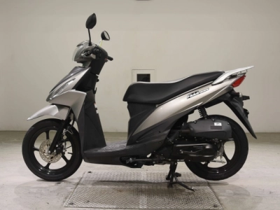 Suzuki ADDRESS110-2