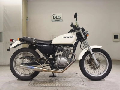 Honda CB223S