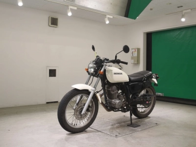 Honda CB223S