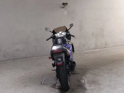 Suzuki ACROSS