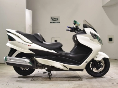 Suzuki SKYWAVE 250M