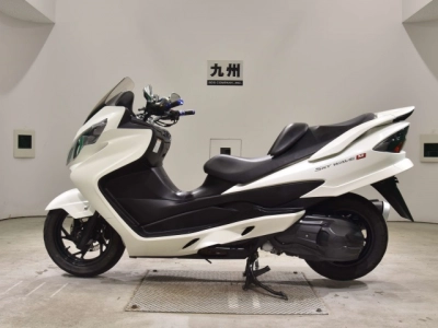 Suzuki SKYWAVE 250M