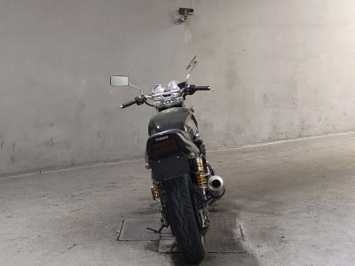 Yamaha XJR400