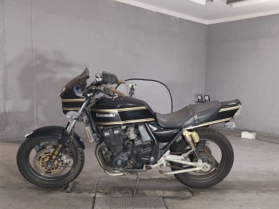 Kawasaki ZRX400