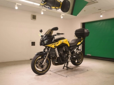 Yamaha FZS1000 FEATHER