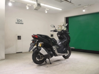 Honda ADV160