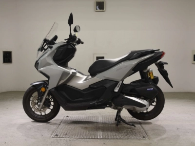 Honda ADV160