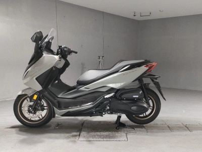 Honda FORZA