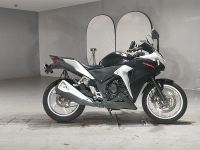 Honda CBR250R