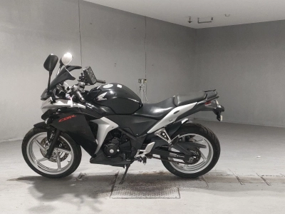 Honda CBR250R