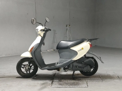 Suzuki LET'S4