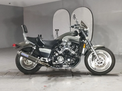 Yamaha V-MAX