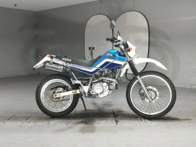 Yamaha SEROW 225W