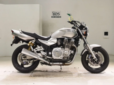 Yamaha XJR1300