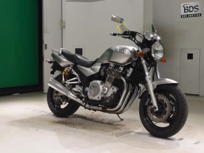 Yamaha XJR1300
