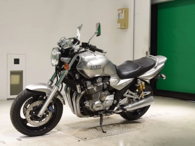 Yamaha XJR1300