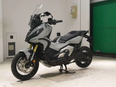 Honda X-ADV750-2
