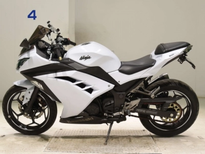 Kawasaki NINJA300