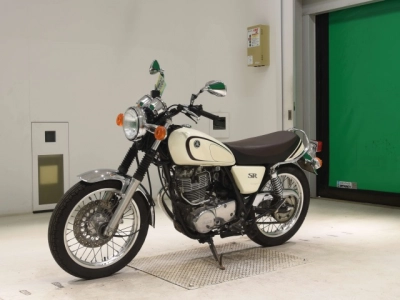 Yamaha SR400-4