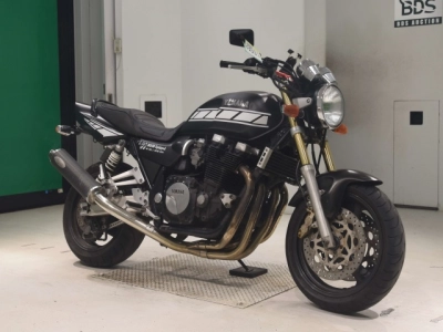 Yamaha XJR1200
