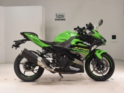 Kawasaki NINJA400-2