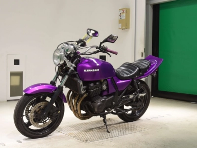 Kawasaki ZRX400