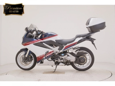 Honda VFR800F