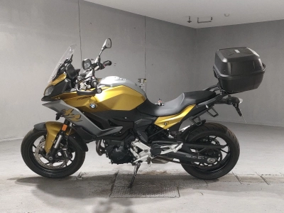 BMW BMW F900XR