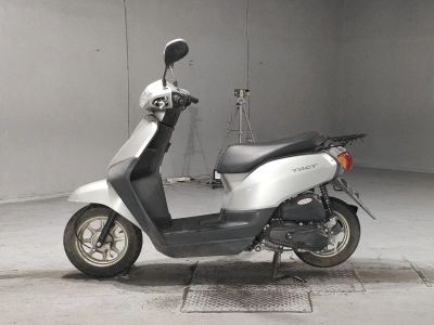 Honda  TACT  BASIC 