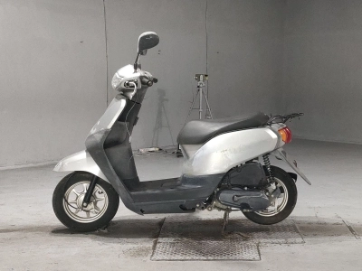 Honda  TACT  BASIC 