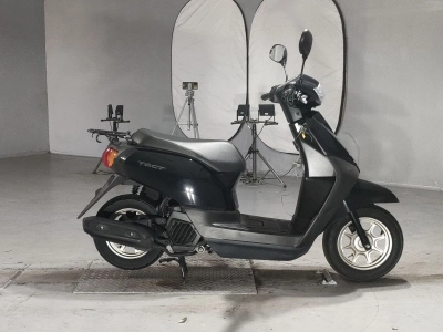 Honda  TACT  BASIC 